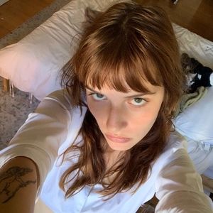 Meet your Posher, Chloe